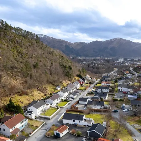 Apartamento Ks - Modern Only 20 Minutes From Centre